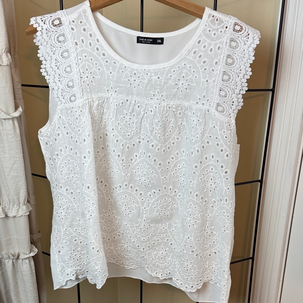 SHEIN White Eyelet Sleeveless Blouse Top Size 1XL